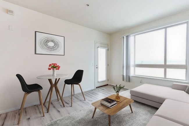 Photo - 100 S Alameda St