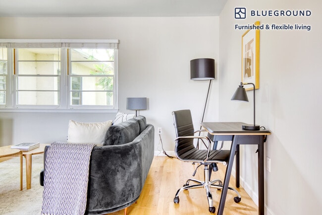 Photo - 1067 Elkgrove Ave Unit FL2-ID494