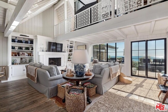 Photo - 23618 Malibu Colony Rd