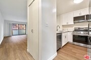 Photo - 326 S Manhattan Pl Condo Unit 103