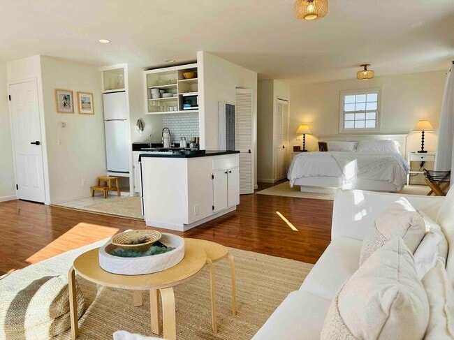 Photo - 3175 Serena Ave