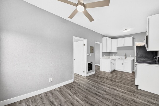 Photo - 2212 Myrtle Ave Unit 11