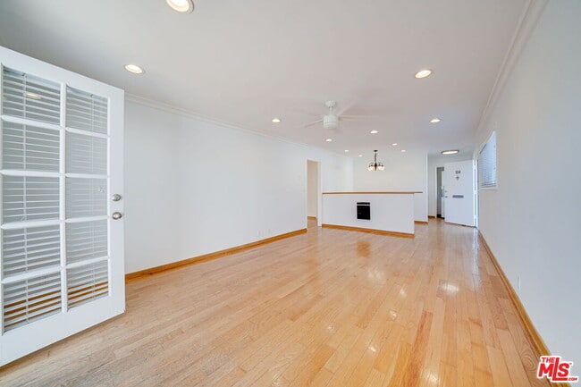 Photo - 230 Bicknell Ave Unit 104