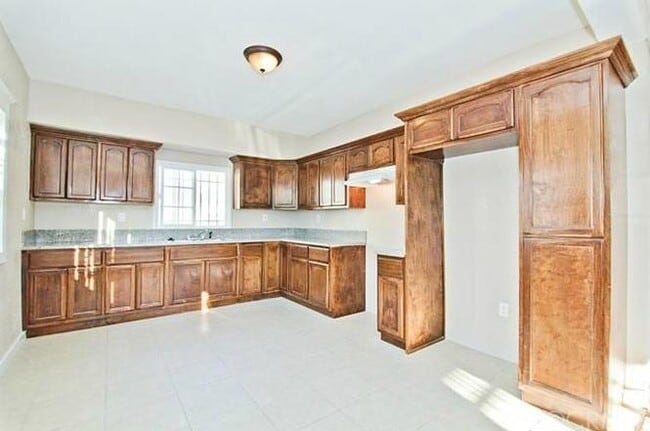 Photo - 4216 Naomi Ave