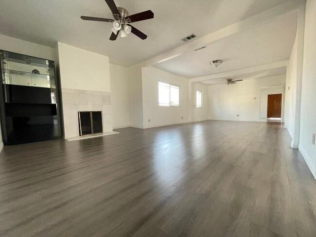 Photo - 3831 Drysdale Ave