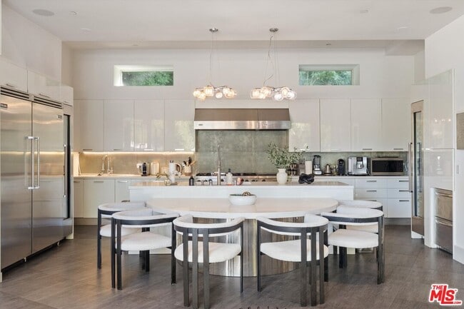 Photo - 2666 Hutton Dr