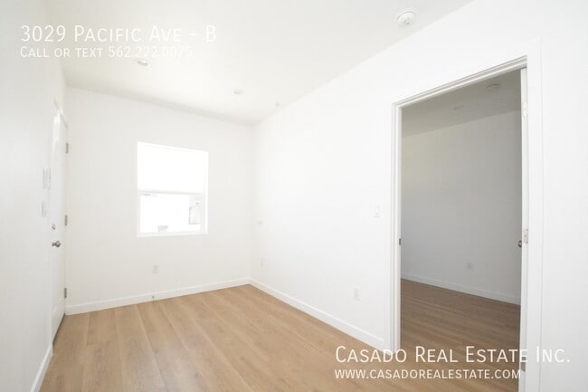 Photo - 3029 Pacific Ave Unit B