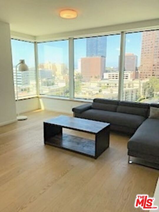 Photo - 889 Francisco St Unit 1708