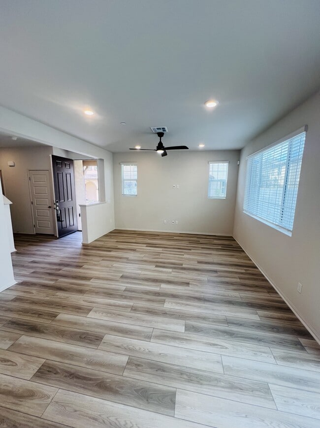 Photo - 40383 Birchfield Dr