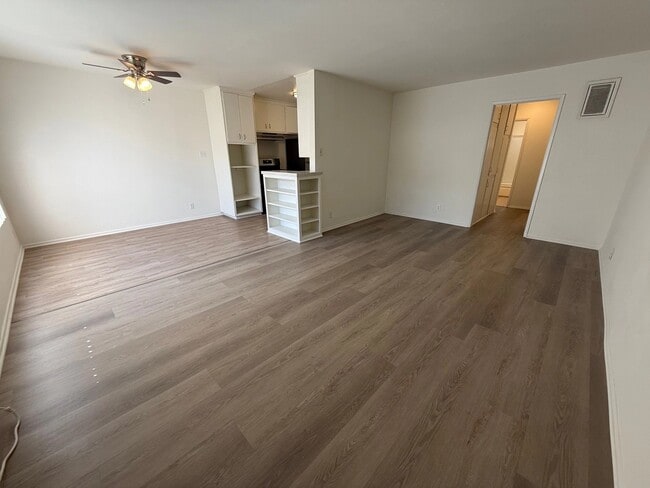 Photo - 21809 Lanark St Unit 20