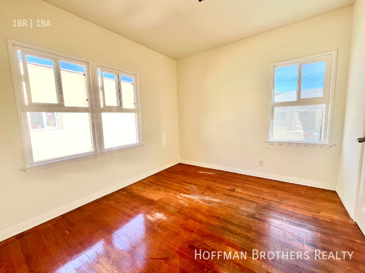 Photo - 518 1/2 N Heliotrope Dr-518 1/2 Unit 518 1/2