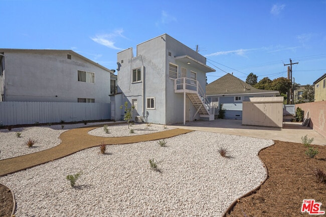 Photo - 530 Almond Ave