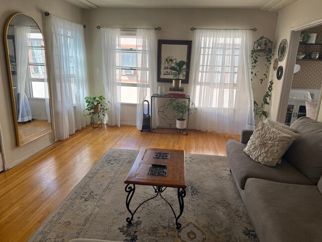 Photo - 346 N Curson Ave Unit 348.5