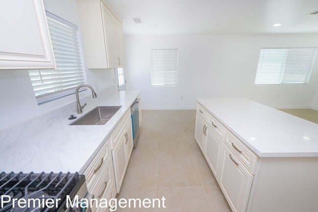 Photo - 605-609 Prescott Ave Unit 605 Prescott Front House