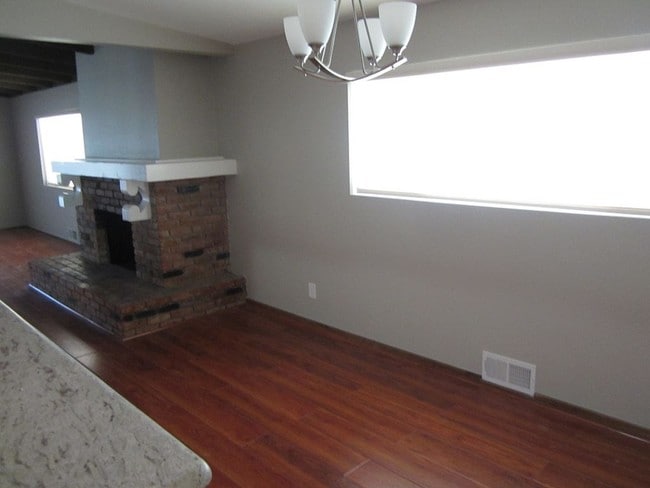 Fireplace in Living room - 306 Larsson St
