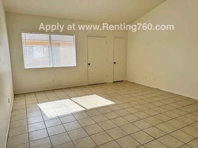Photo - Spacious 2 Bed 1 Bath Home With Indoor Laundry Room Unit C - 5827 Bagley Ave