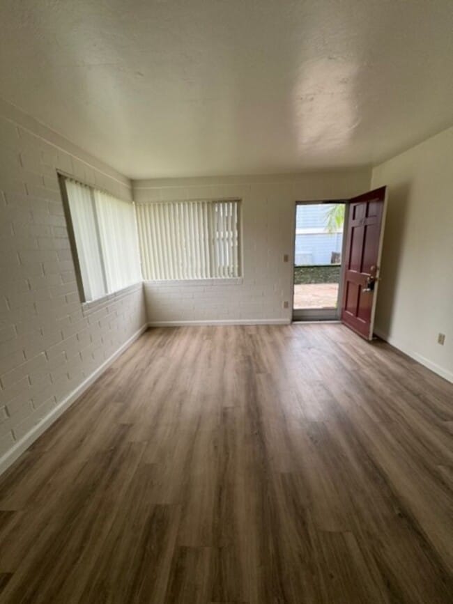 Building Photo - Oliver Ave | Relaxed Coastal Apartments in Pacific Beach – Easy Living Just Blocks from the Ocean! Unit 1436