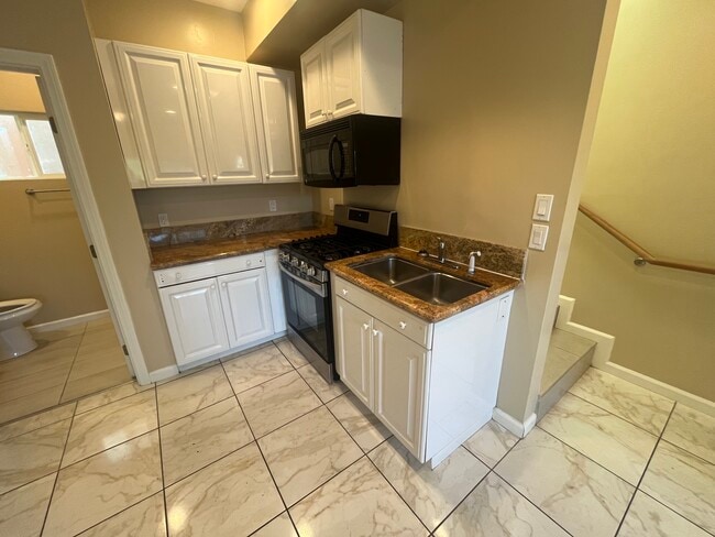 Photo - 4932 Campanile Dr