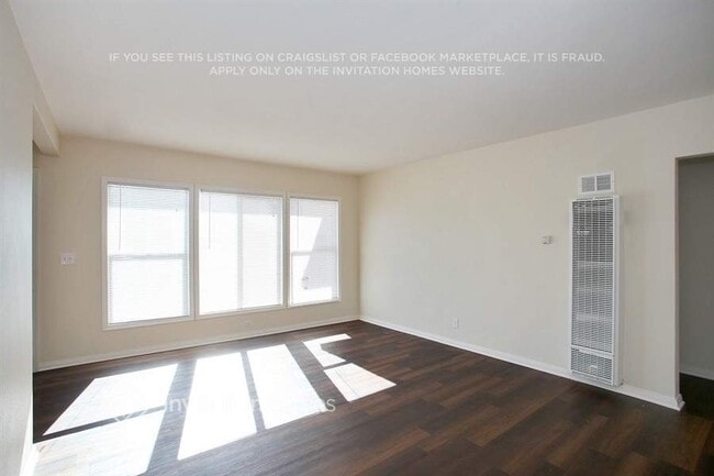 Photo - 10782 Rose St