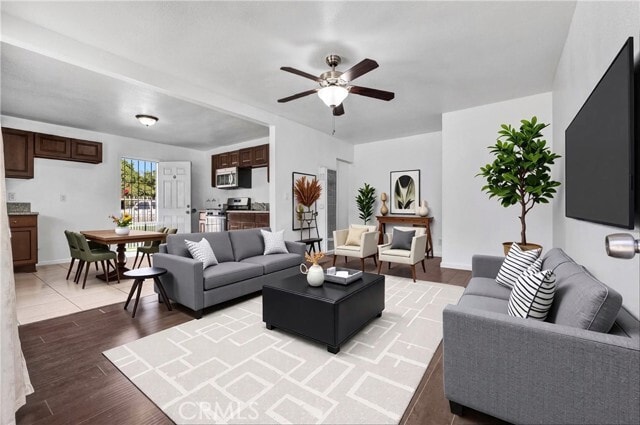 Photo - 1401 E 118th St Townhome