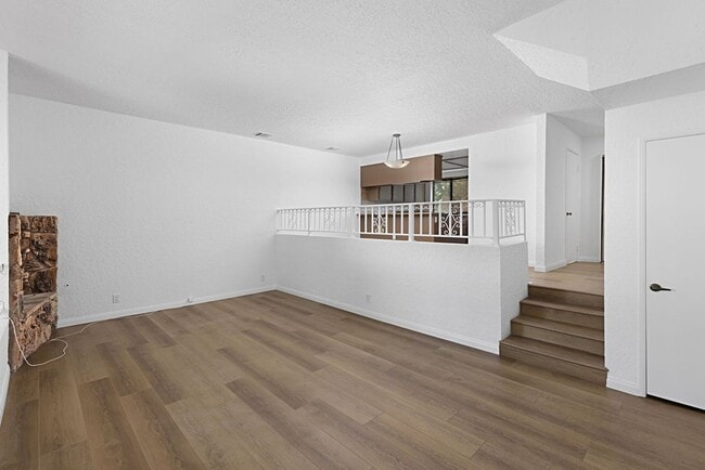 Photo - 697 E California Blvd