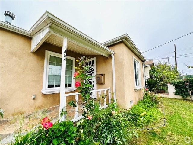Building Photo - 1454 W 218th St Rental