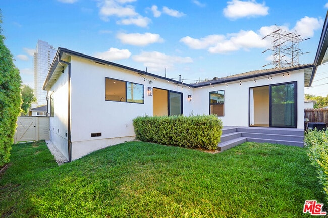 Building Photo - 2930 Spaulding Ave