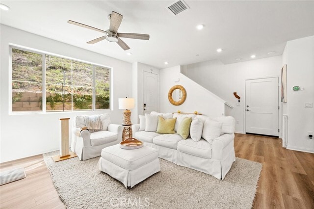 Photo - 1852 Red Willow Wy