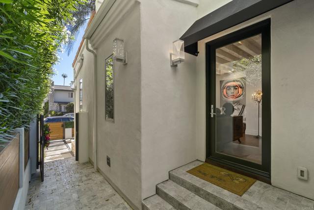 Photo - 336 Gravilla St