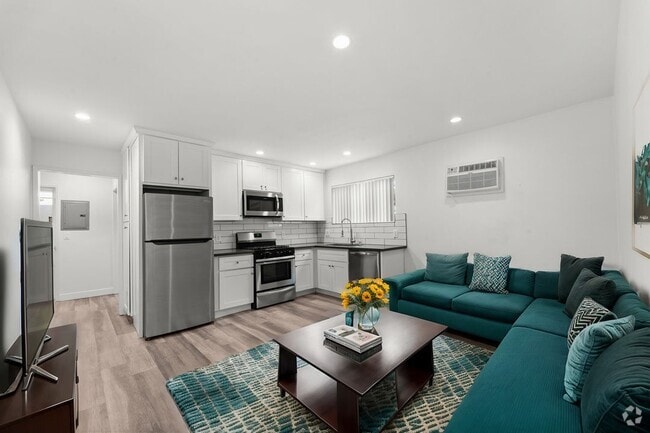 Building Photo - 925 W 30th St Rental
