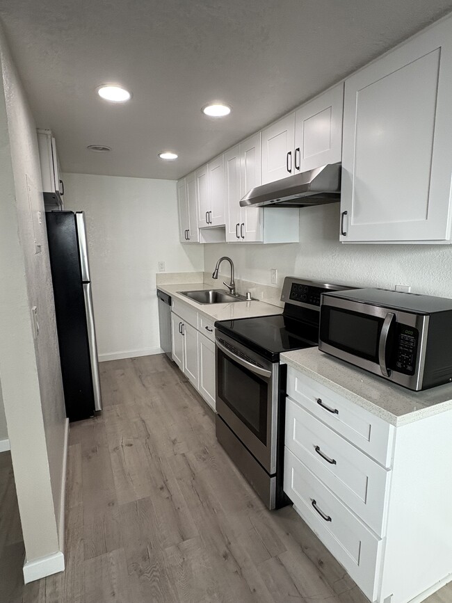 Photo - 1409 Superior Ave