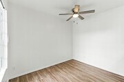 2BR, 2BA - 975SF - Dining Area - Casa Blanca Apartments