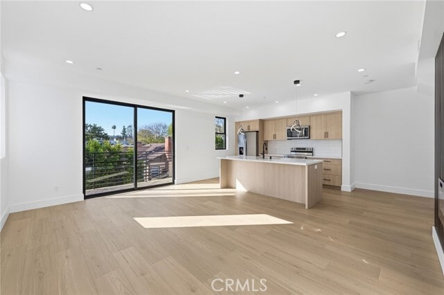 Photo - 13600 Burbank Blvd