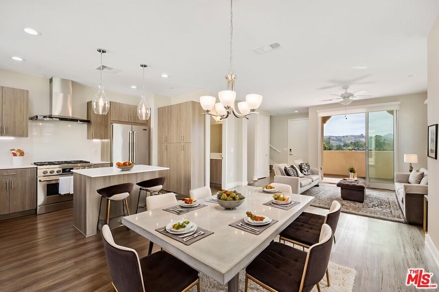 4448 Paxton Pl - Calabasas, CA | WestsideRentals.com