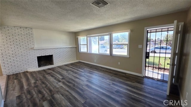 Photo - 8427 Oleander Ave