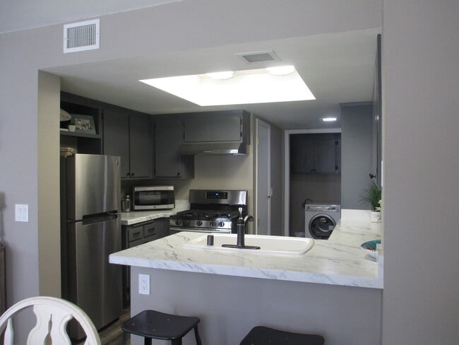 Photo - Lompoc Village Townhouse