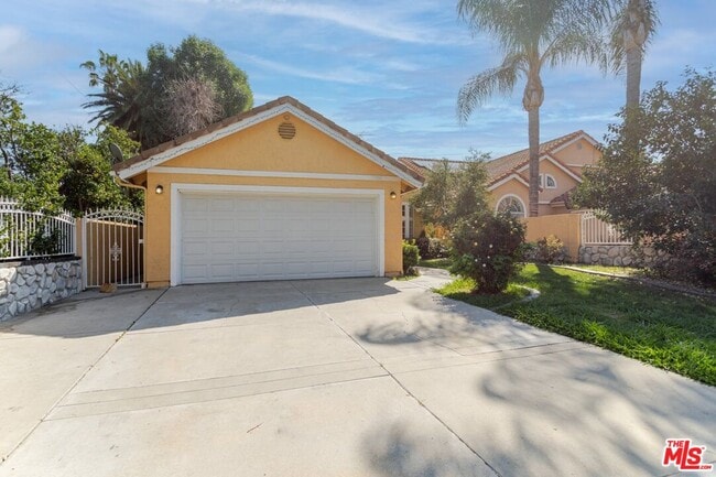 Photo - 7306 Newcastle Ave