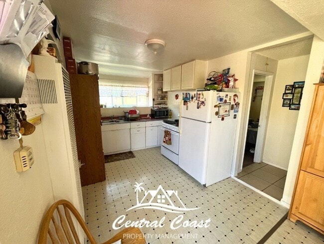 Building Photo - 0 W Park Ave