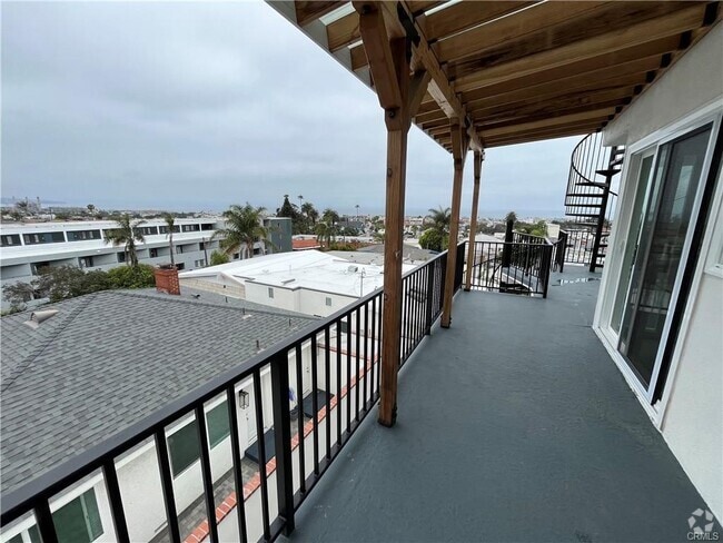 Building Photo - 945 Montgomery Dr Rental
