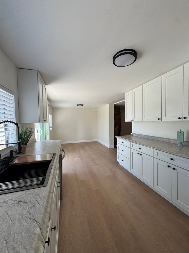 Photo - 1734 Prospect Ave