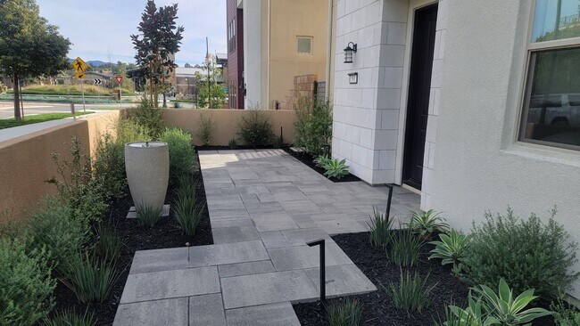 Photo - 590 Catalonia