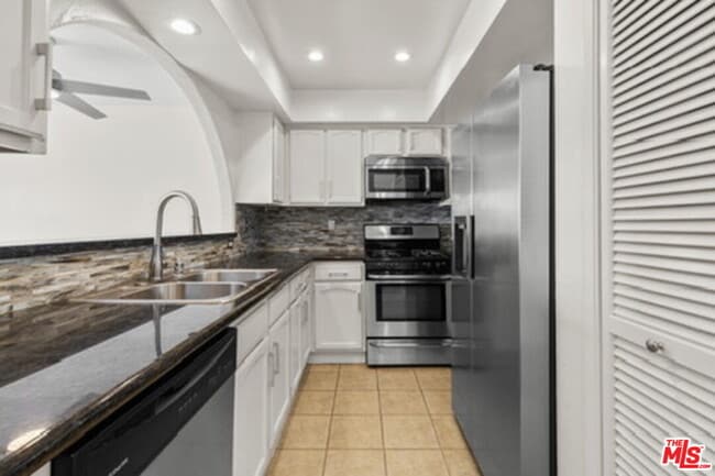 Photo - 2480 Penmar Ave Unit 2