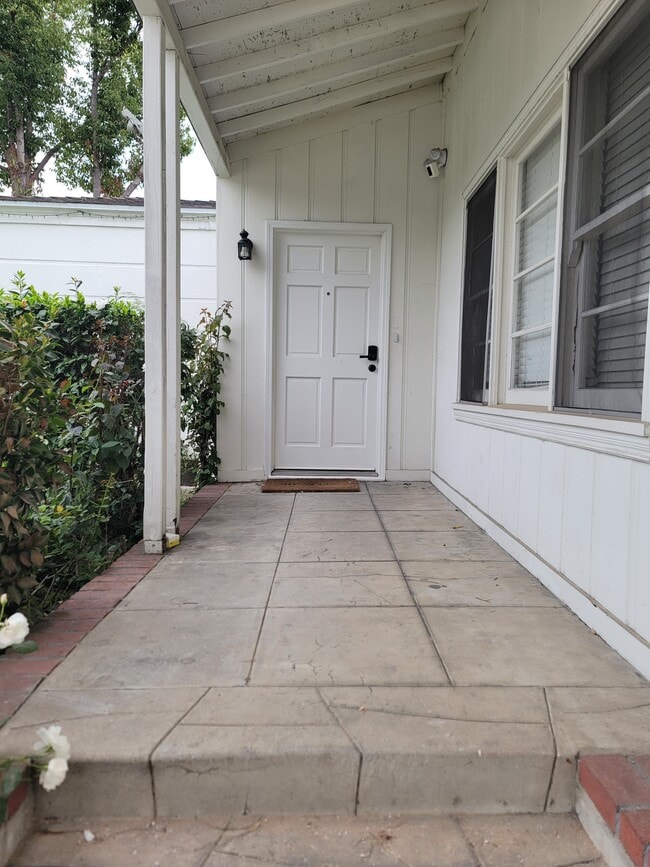 Photo - 2321 Veteran Ave