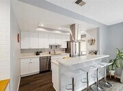 Kitchen - 515 Meyer Ln Townhome
