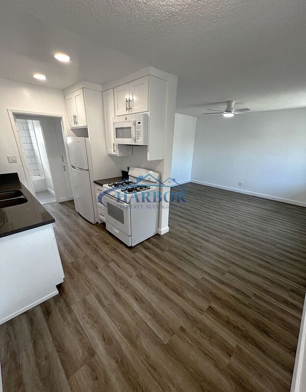 Photo - 1388 Martin Luther King Jr Ave Unit 9