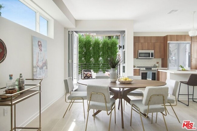 Photo - 1933 Griffith Park Blvd