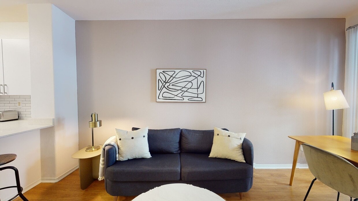 3D Tour - 4077 Glencoe Ave Apartment Unit FL2-ID1013