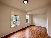 Photo - 2209 S Ridgeley Dr House