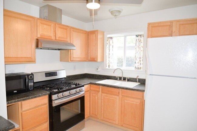 Photo - 34036 Street of the Amber Lantern Unit Apt B