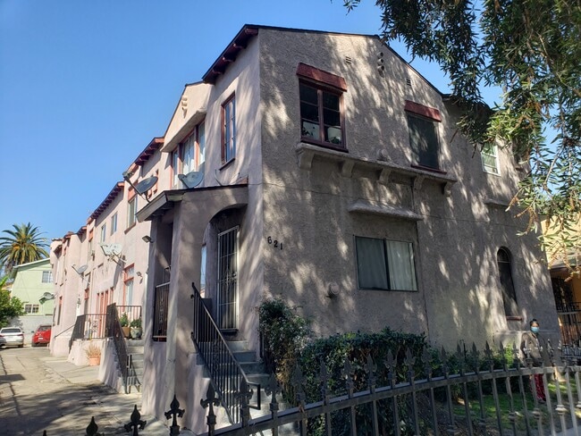 Building Photo - 621 N Coronado St Unit 7